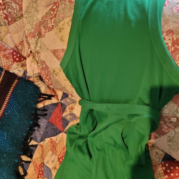 Sleevless Kelly Green Dress - Picture 3 of 4